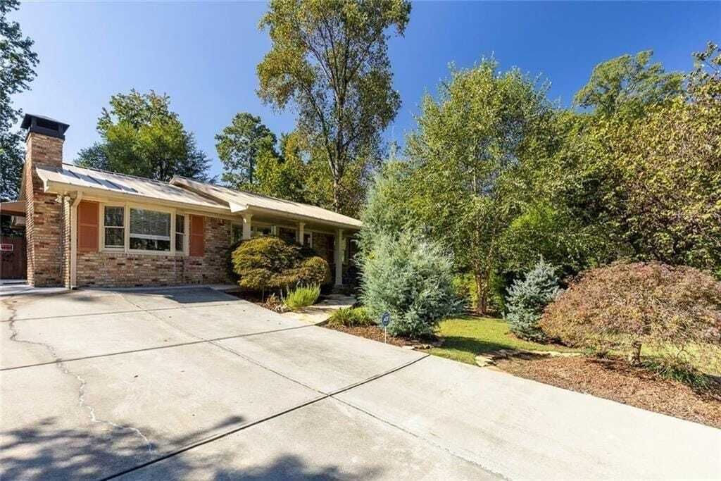 Property photo 1 of 31