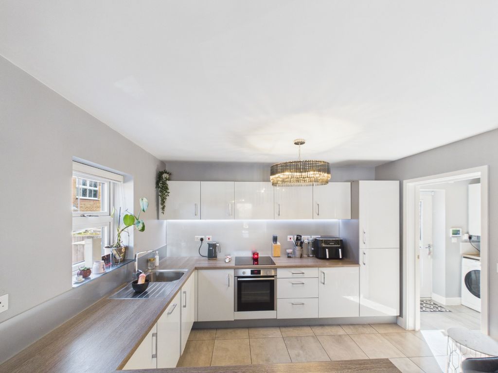 Property photo 3 of 23 5012215