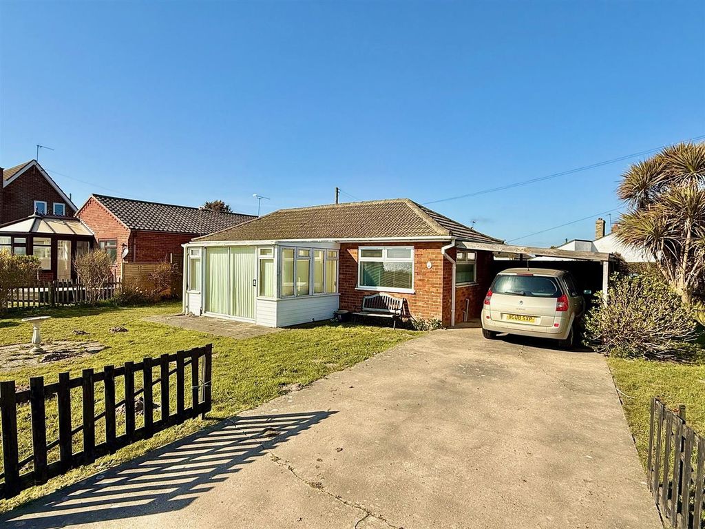 Property photo 1 of 17 Outside