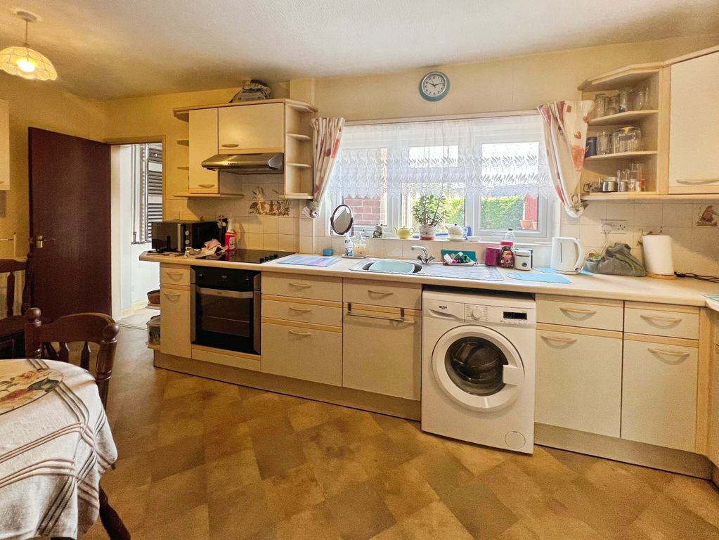 Property photo 3 of 14 Img_3354