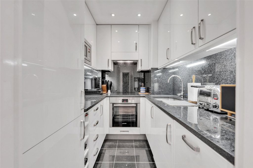 Property photo 3 of 14 Picture No. 03