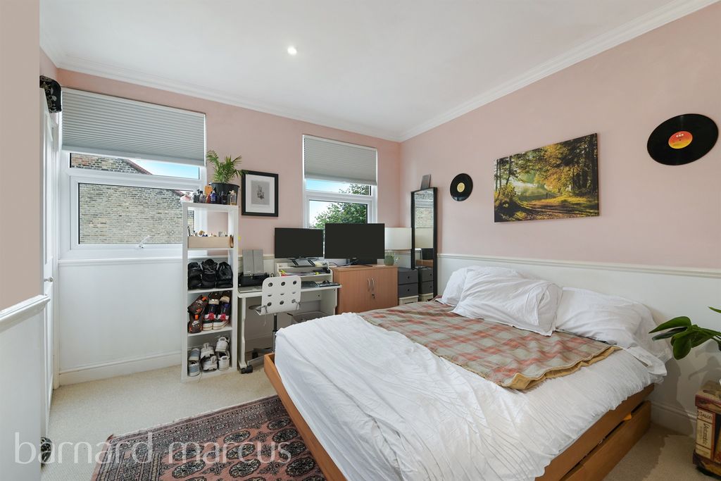 Property photo 3 of 9