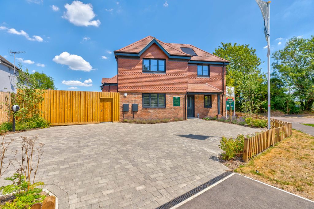 Property photo 1 of 25 Plot 4 Mulberry Place