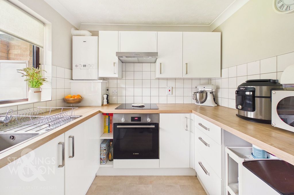 Property photo 3 of 21