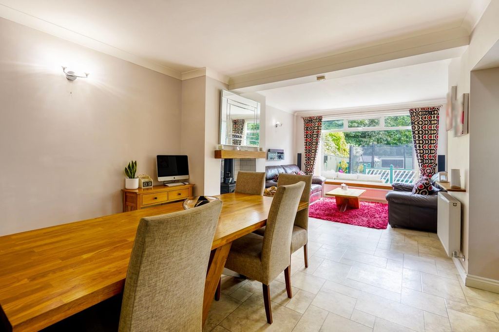 Property photo 3 of 15 Dining Area