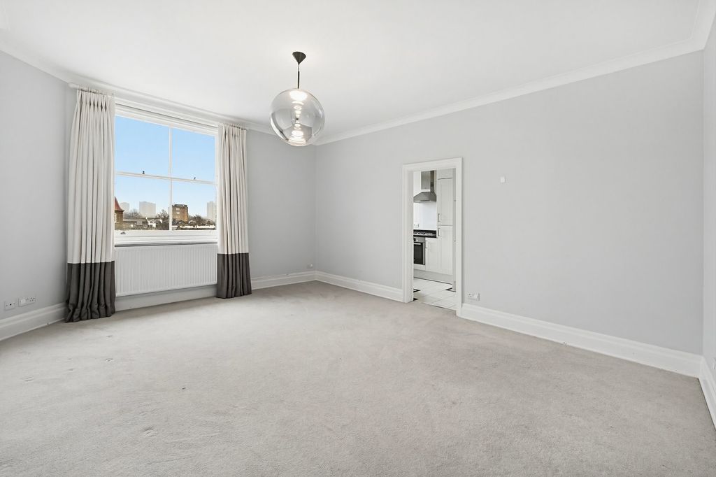 Property photo 1 of 11 Reception Room