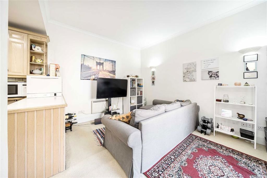 Property photo 2 of 5