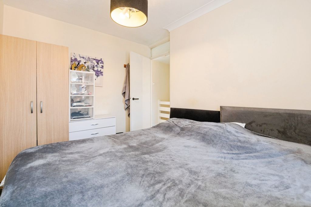 Property photo 3 of 20 Pbox-Img.Jpg
