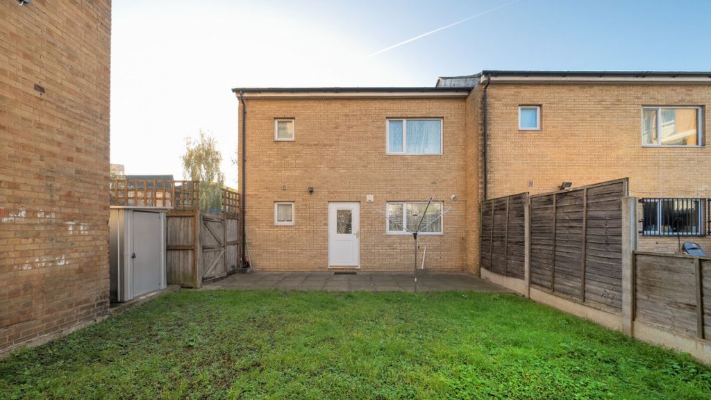 Property photo 2 of 16