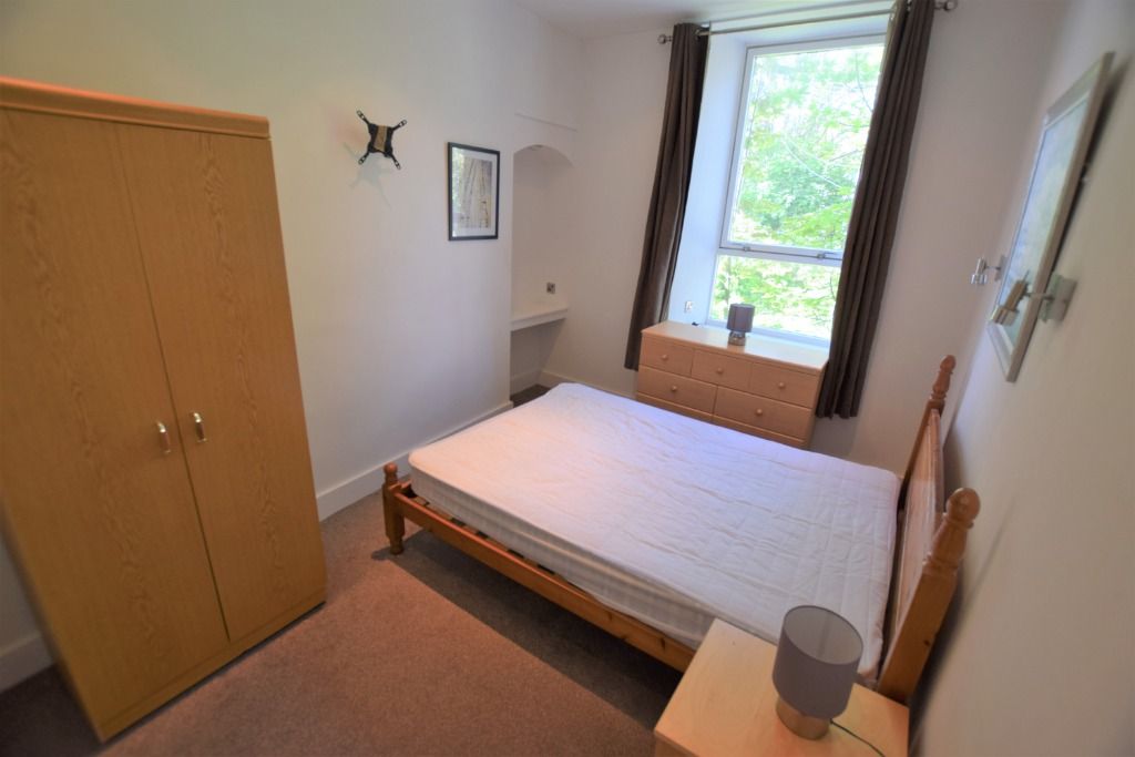 Property photo 3 of 8 Photo 3