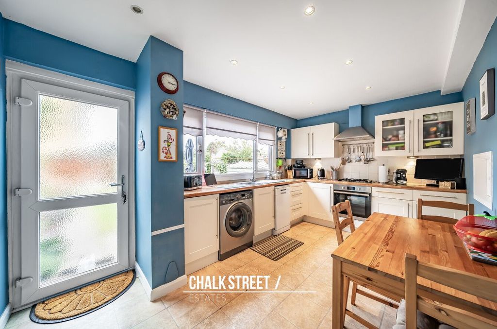 Property photo 3 of 21