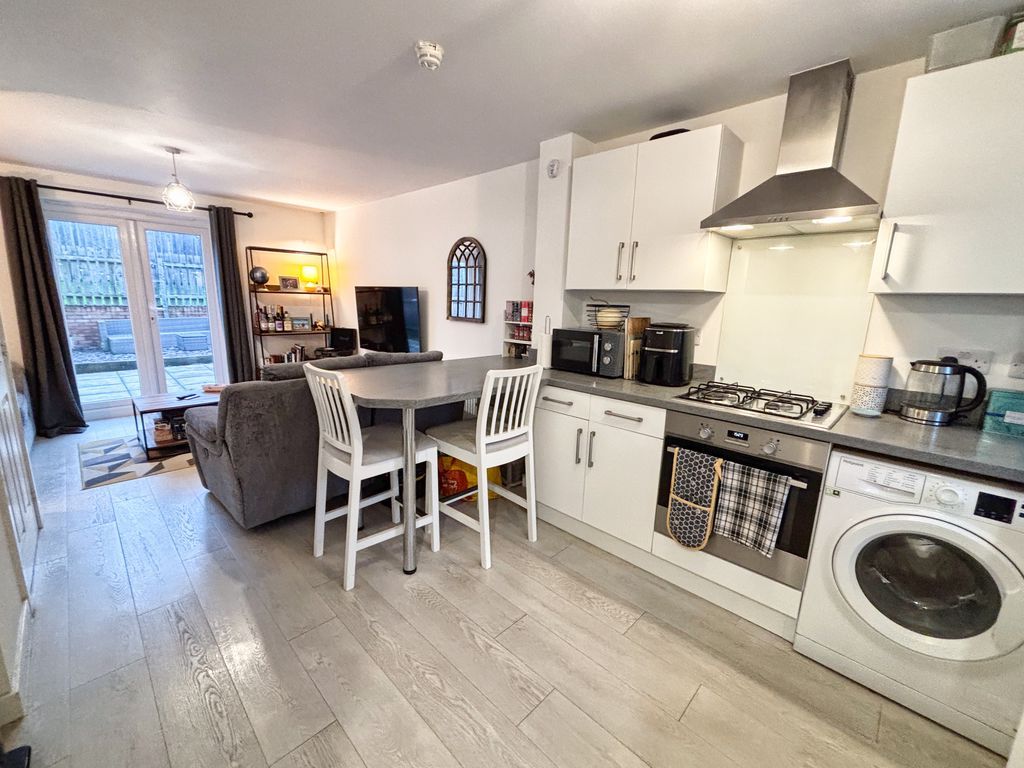 Property photo 2 of 18 Photo 13