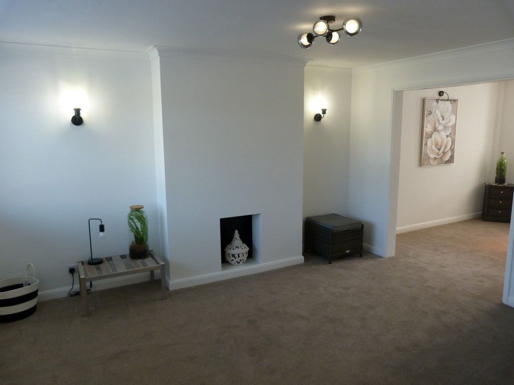 Property photo 2 of 10 Photograph 2