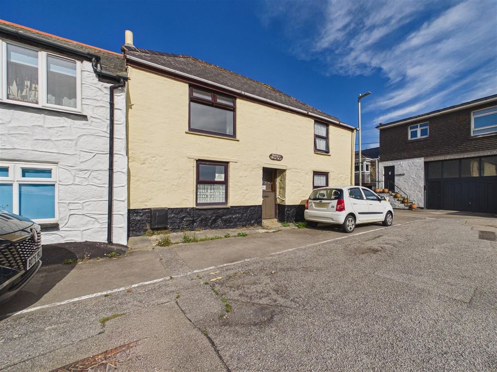 Property photo 1 of 22 External