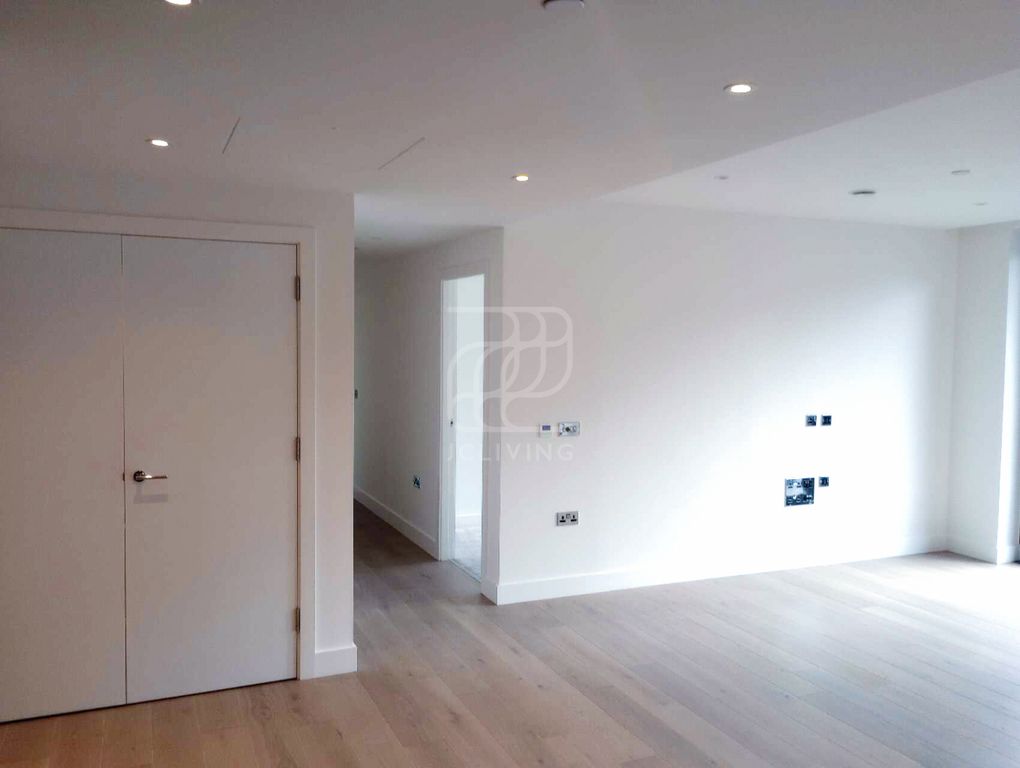 Property photo 3 of 6 Gallery