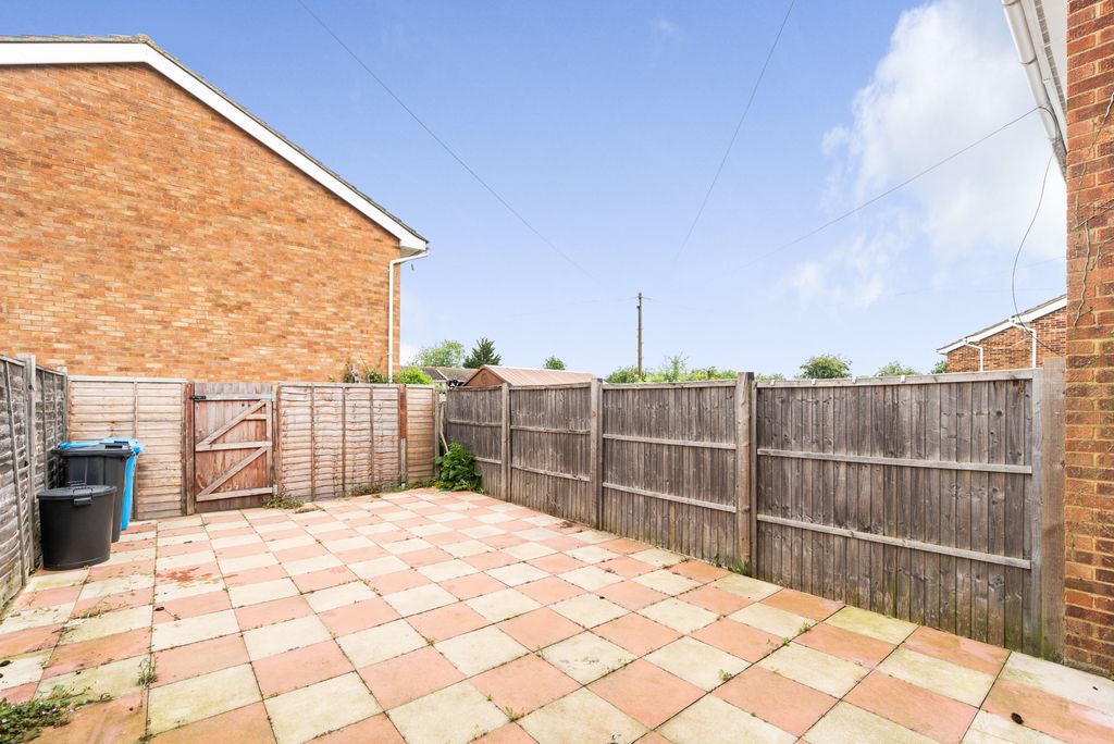 Additional image 12 of 2 bed terraced house to rentRadcot Close, Maidenhead SL6