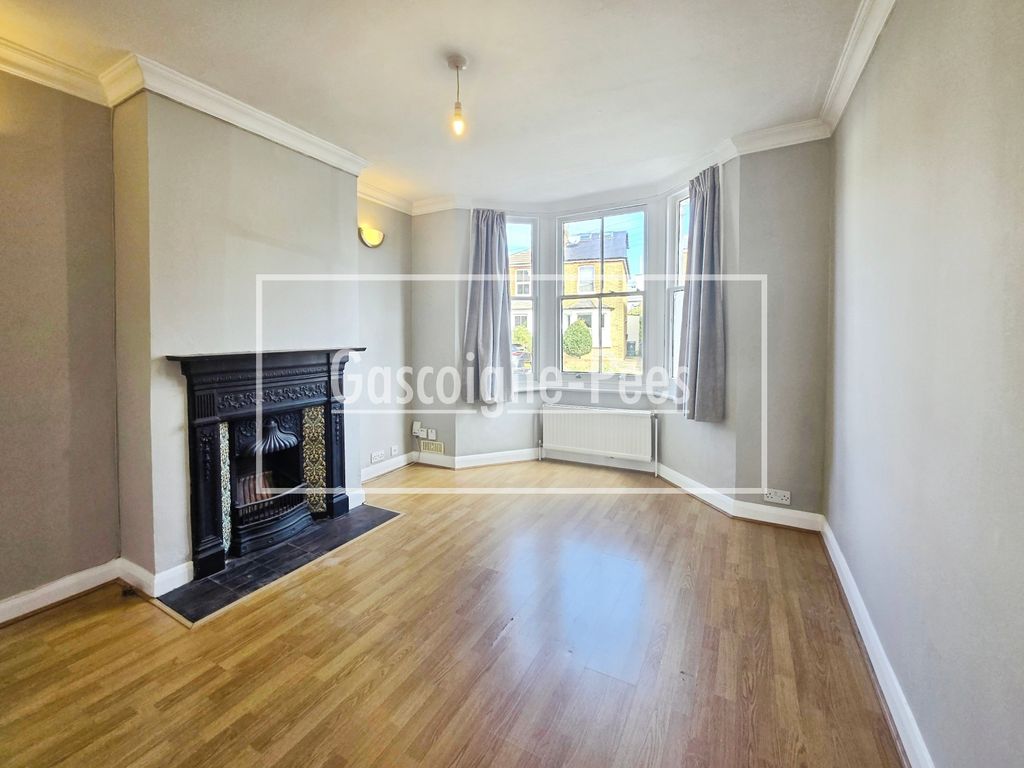 Property photo 1 of 9