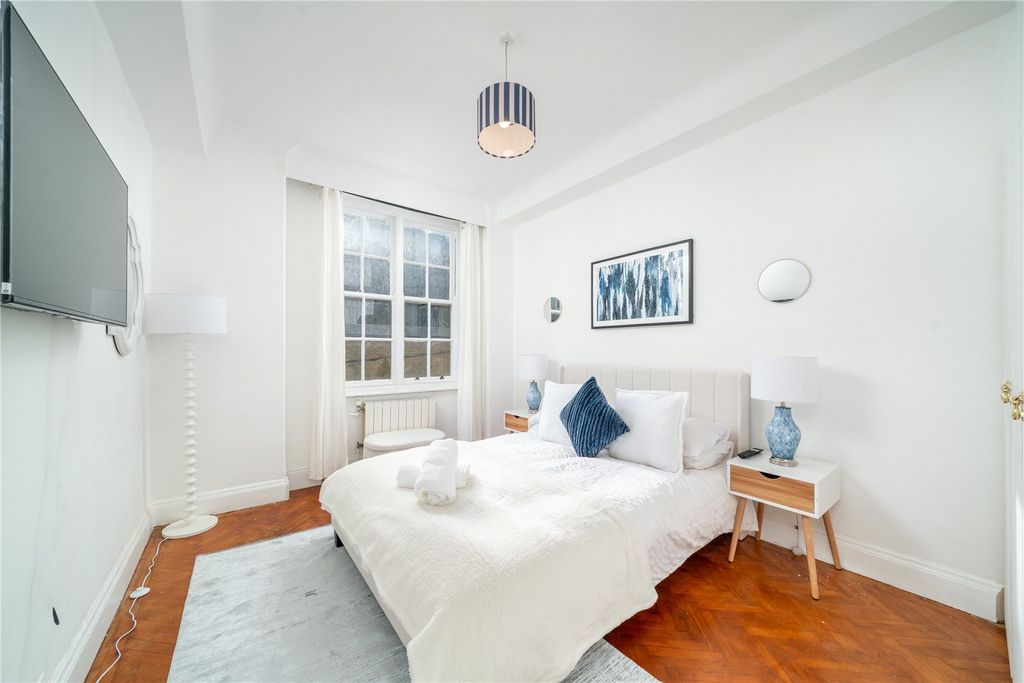 Property photo 3 of 16 Bedroom