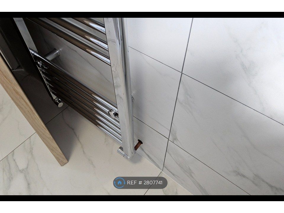 Property photo 3 of 35