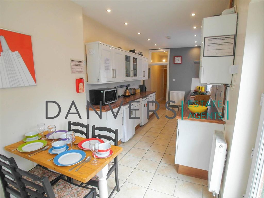 Property photo 1 of 5 35 Norman St Marketing Shots 6.Jpg