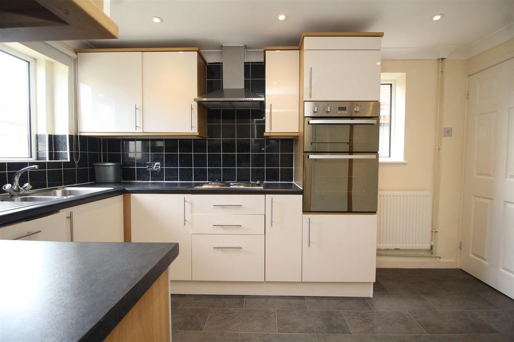 Property photo 2 of 12 Img_2507.Jpg