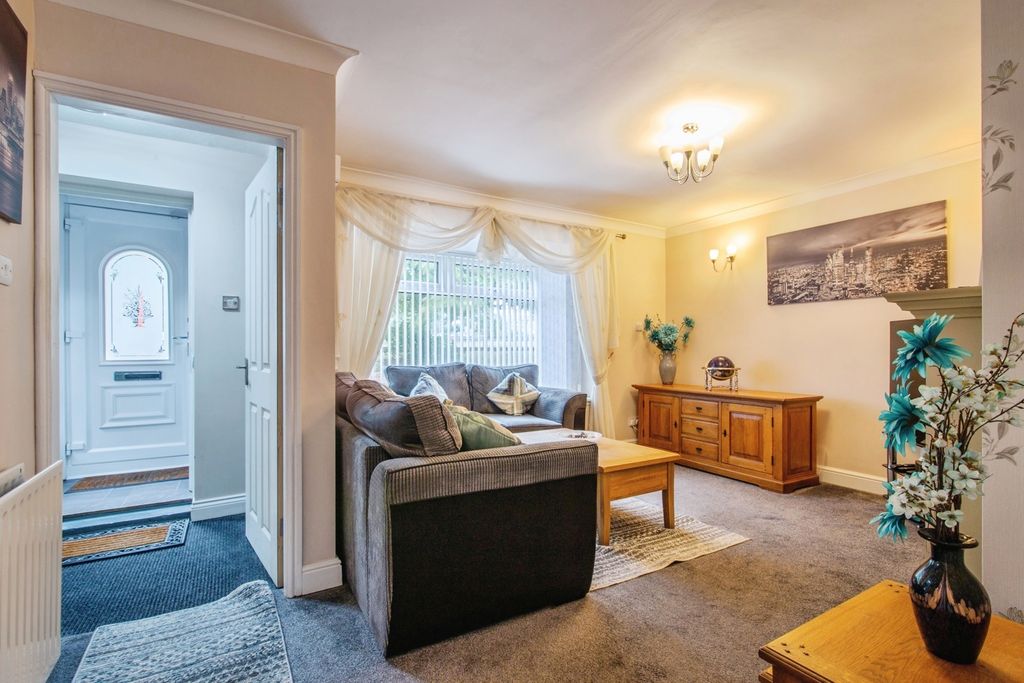 Property photo 3 of 22 Pbox-Img.Jpg