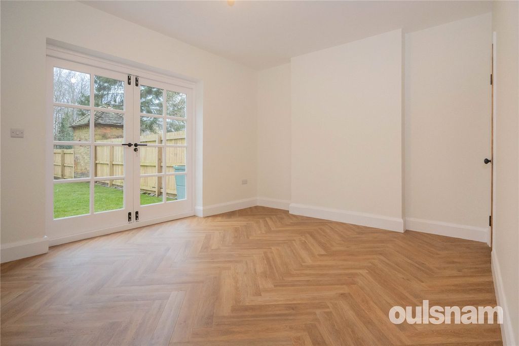 Property photo 3 of 29 Picture No. 12