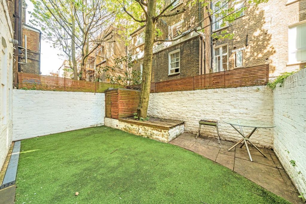 Property photo 3 of 6