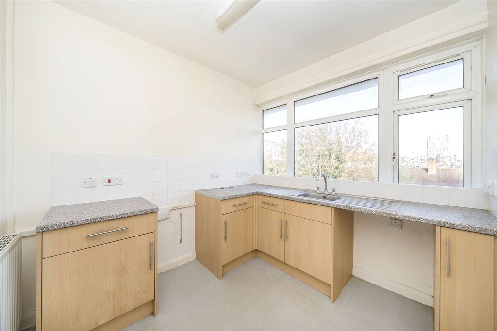 Property photo 3 of 5 Picture No. 06