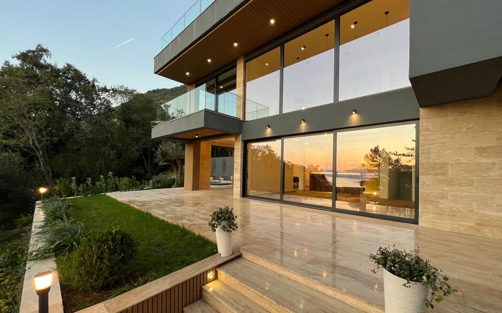 Property photo 2 of 30 <Alttext/>