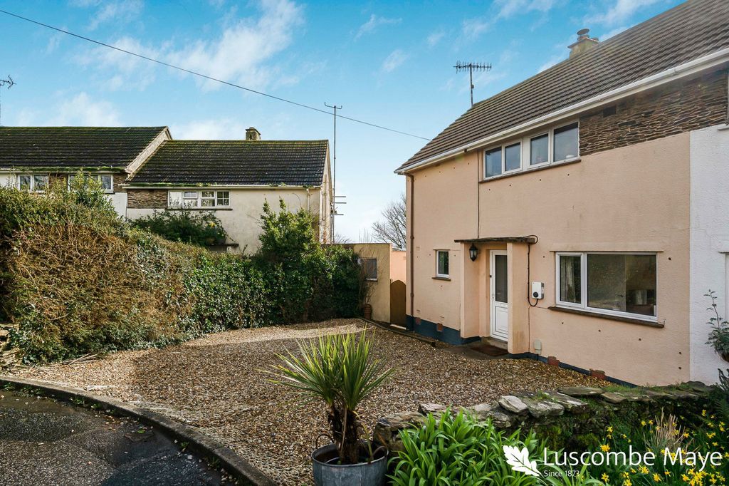 Property photo 1 of 25