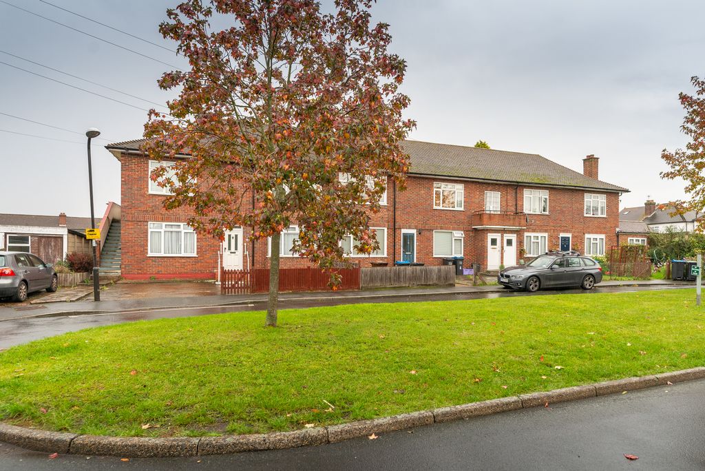 Property photo 1 of 24 External