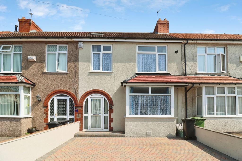 Property photo 1 of 16 Pbox-Img.Jpg