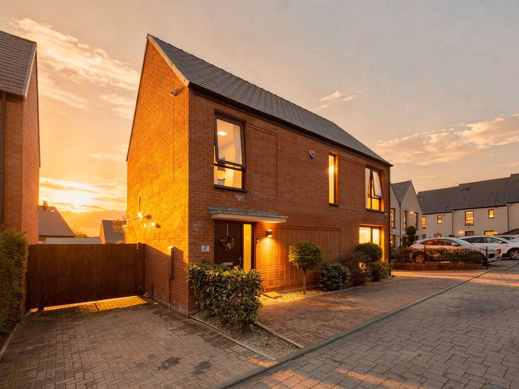 Property photo 1 of 27