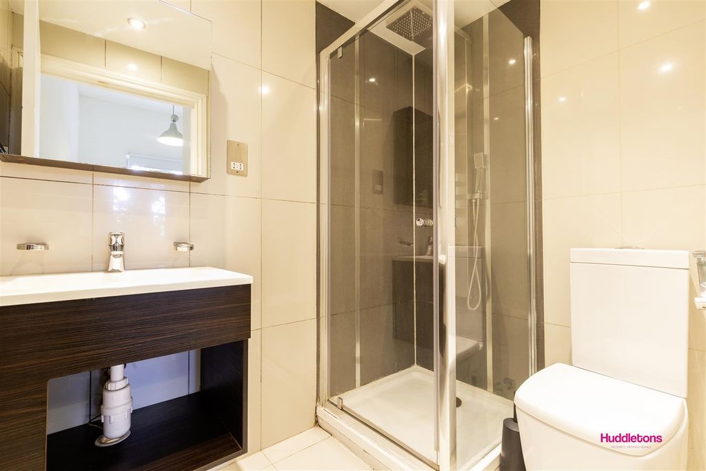 Property photo 3 of 15 6Nnkftzetukekxojthizjq.Jpg