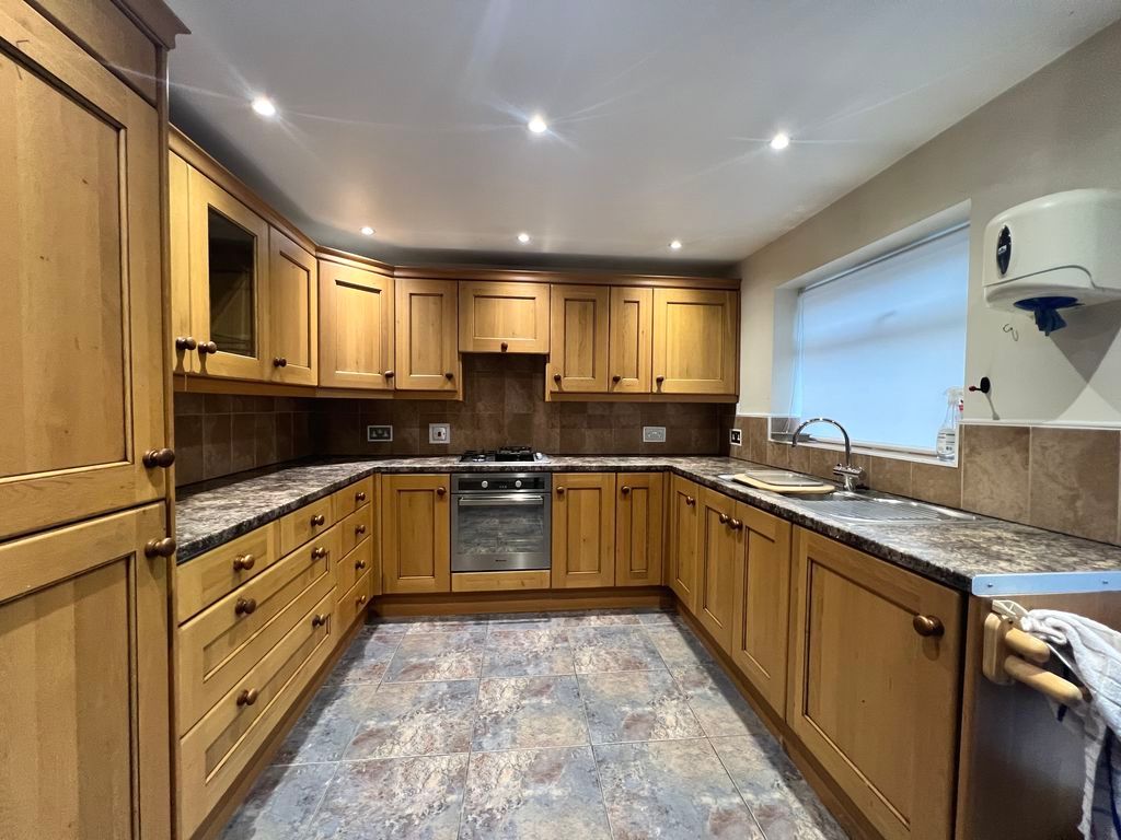 Property photo 2 of 12 Photo 2