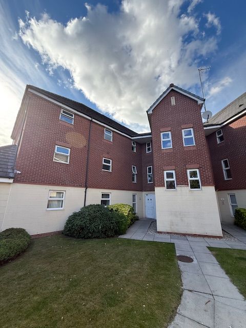 Property photo 1 of 18 External
