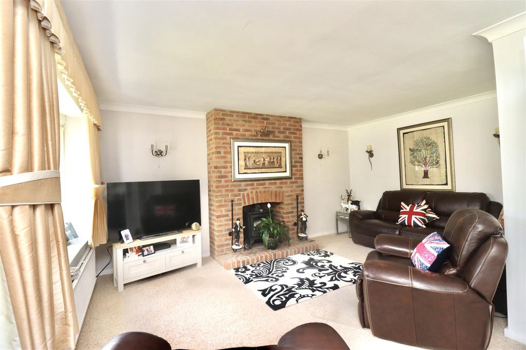 Property photo 3 of 16 Img_9124.Jpg