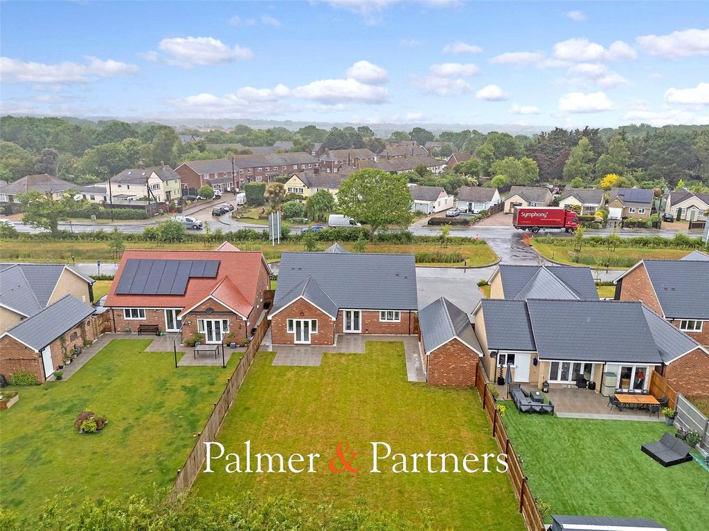 Property photo 3 of 38 Picture No. 03