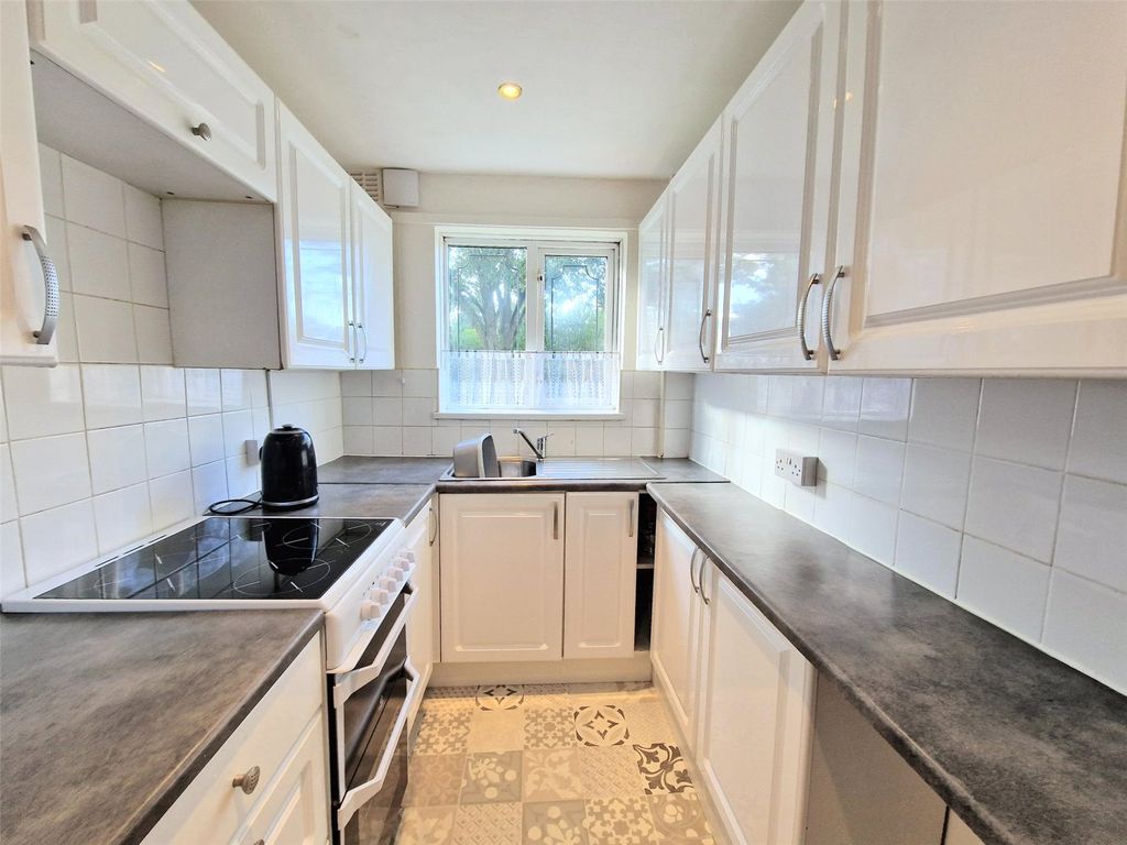 Property photo 2 of 8 Picture No. 02