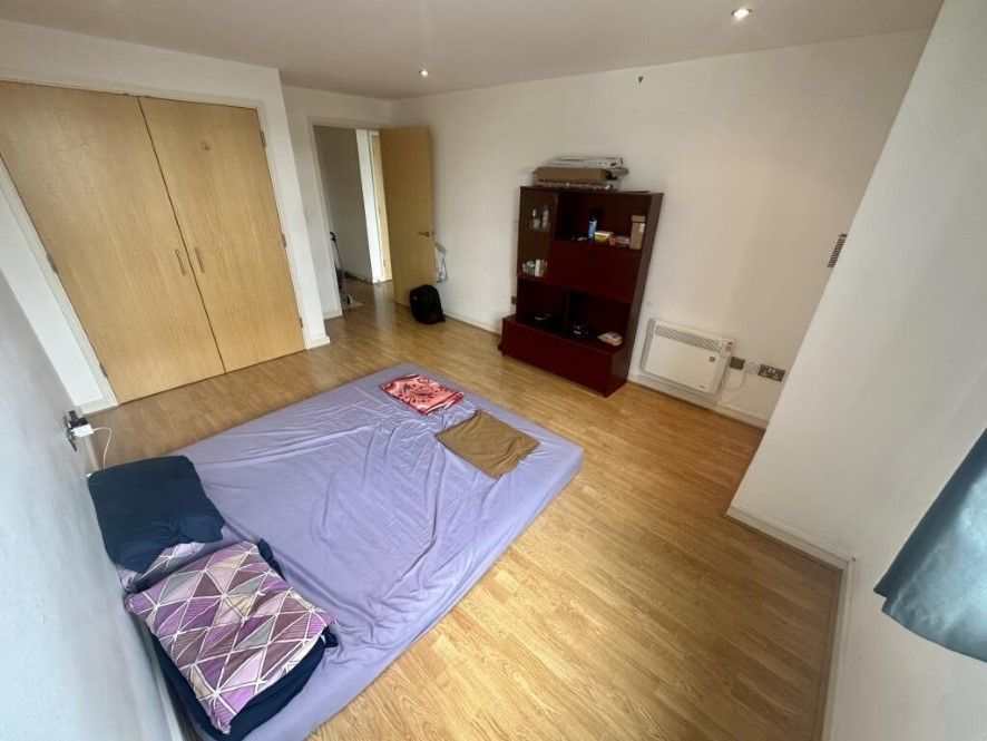 Property photo 3 of 6