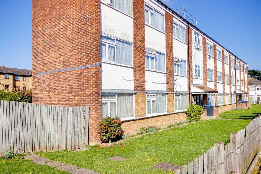 Property photo 1 of 17