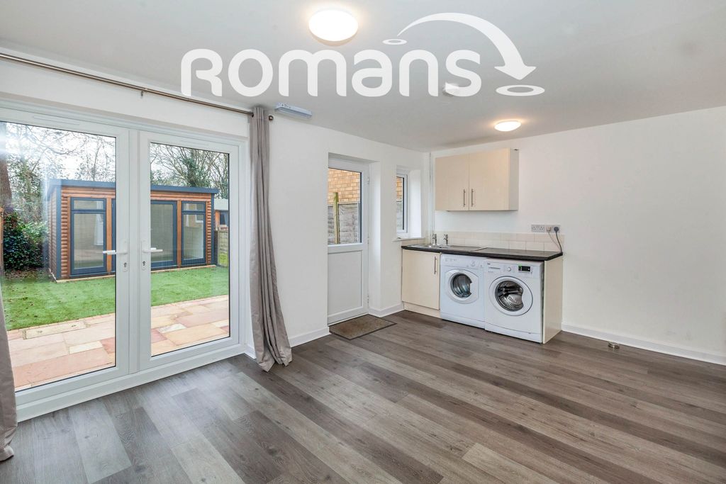 Property photo 3 of 11 Utility