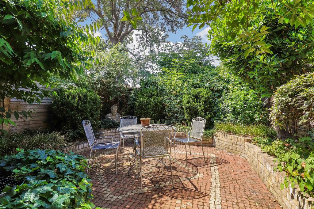 Property photo 2 of 20 Img (8).Jpg