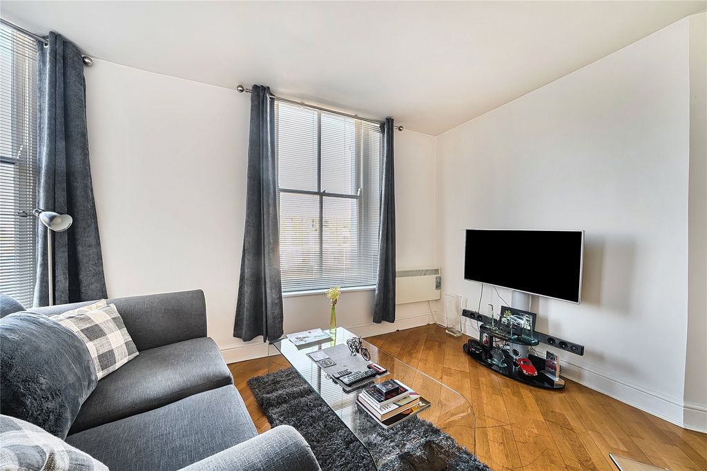 Property photo 2 of 13 Picture No. 05