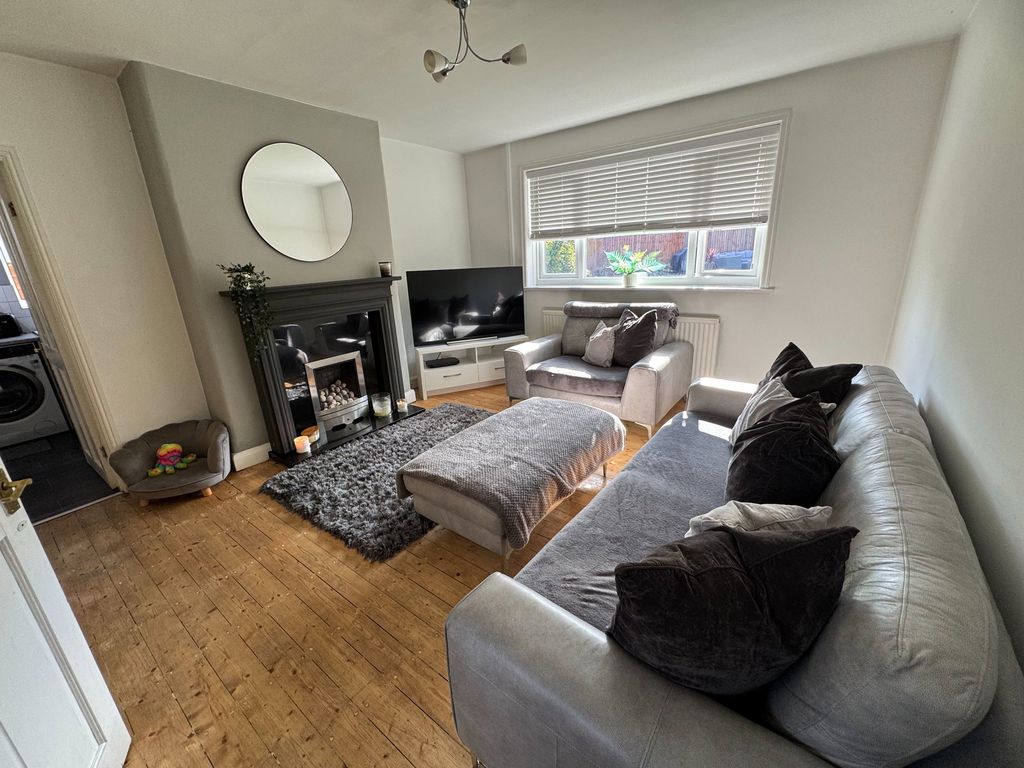 Property photo 3 of 19