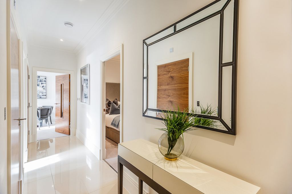 Property photo 3 of 11 Gallery
