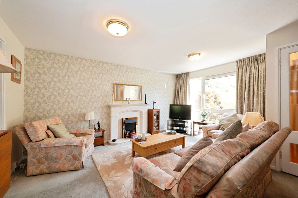 Property photo 2 of 17 Pbox-Img.Jpg