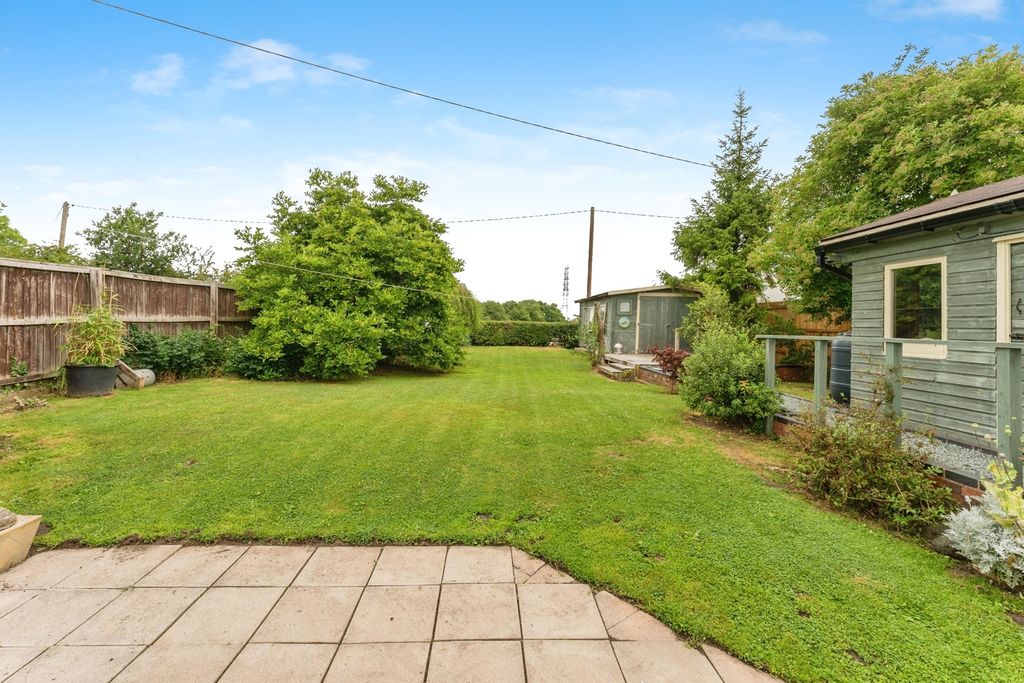 Property photo 2 of 18 Photo