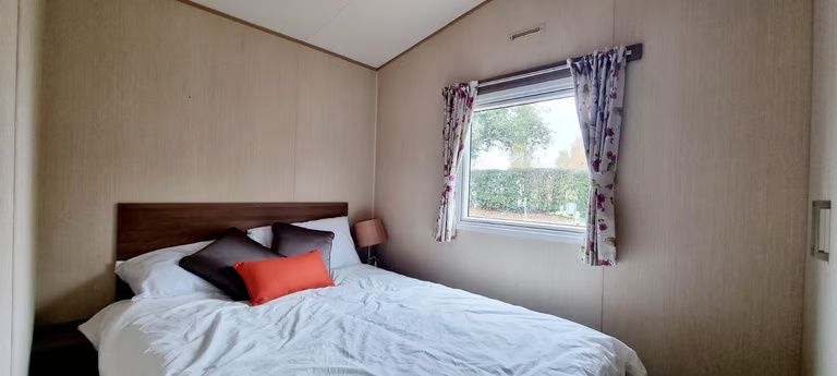 Property photo 3 of 33